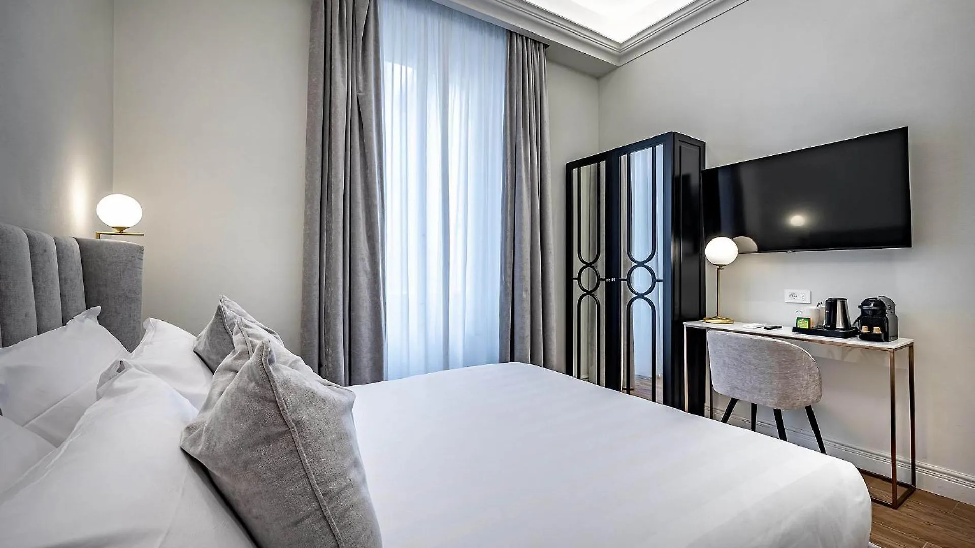 Hotel Ungherese Small Luxury Hotel Florence